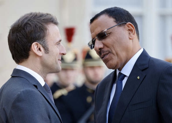 Niger Emmanuel Macron Appelle La Liberation Imm Diate De Mohamed Bazoum