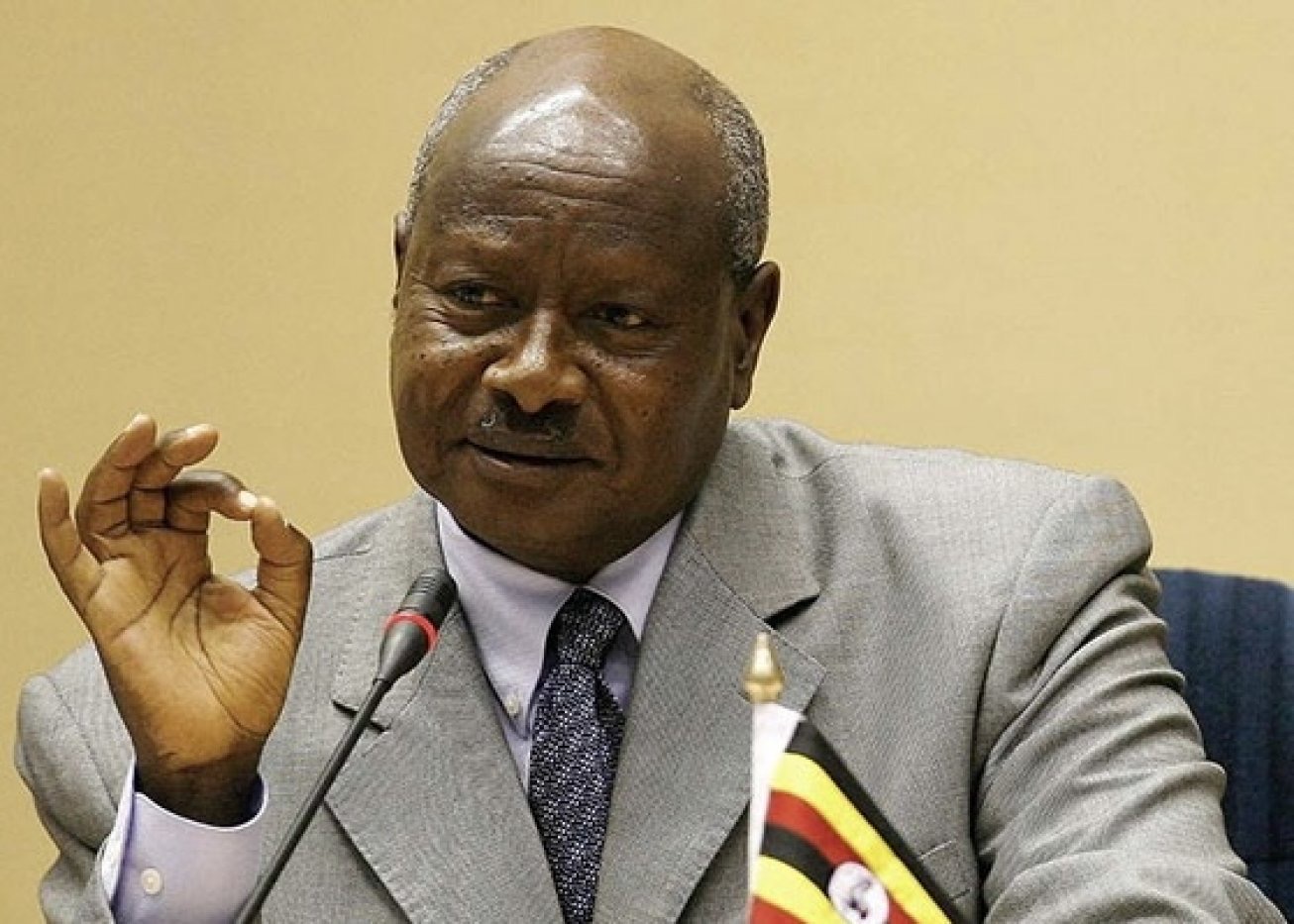 Ouganda Yoweri Museveni A Approuvé Le Projet De Loi Anti Homosexualité